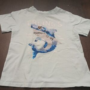 H&M Shark Sequined Embroidered Kids T-Shirt Cool Shirt Size:4-5 Light Blue